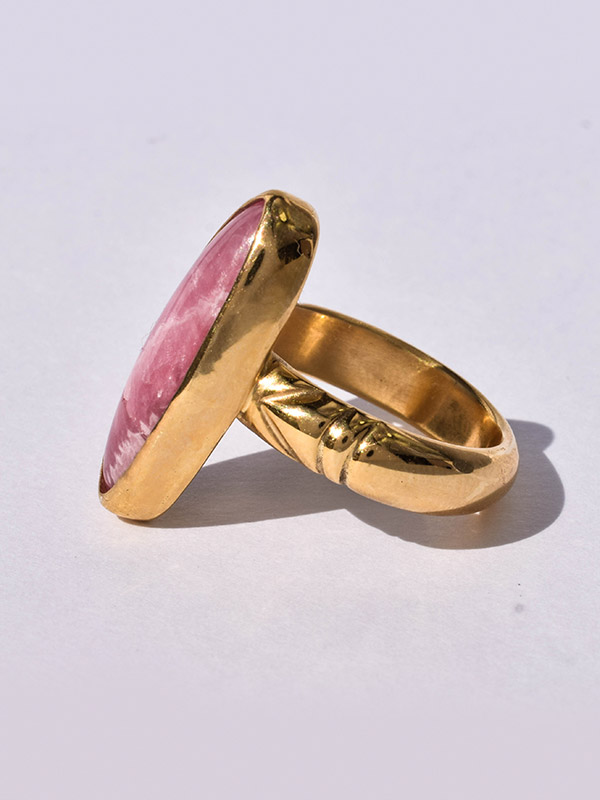 Δαχτυλίδι με ροζ πετράδι