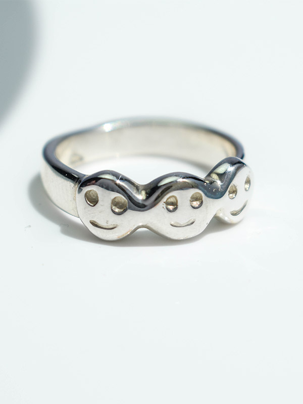 Smiley face ring