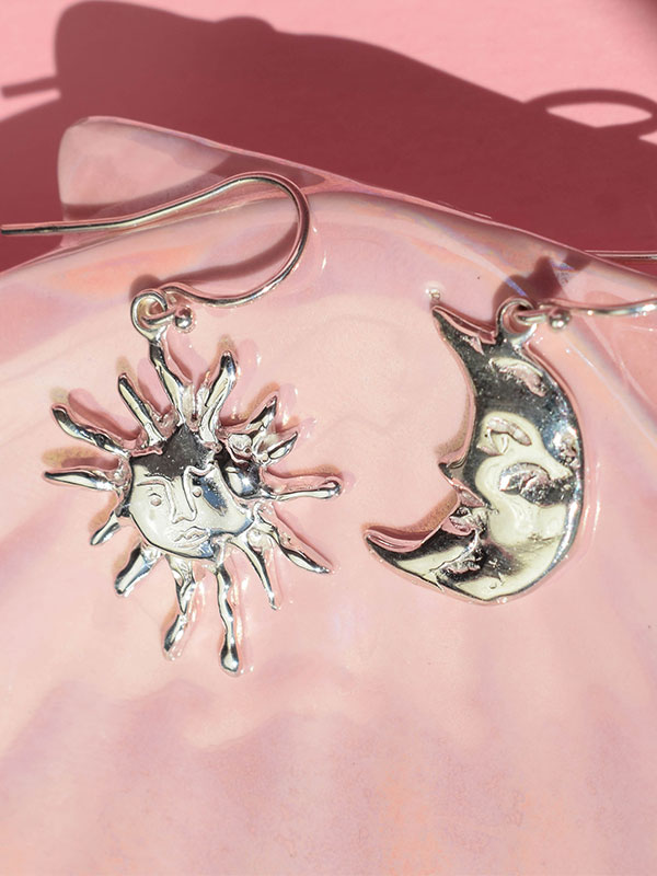Sun and moΣκουλαρίκια ήλιος και φεγγάρι on earrings